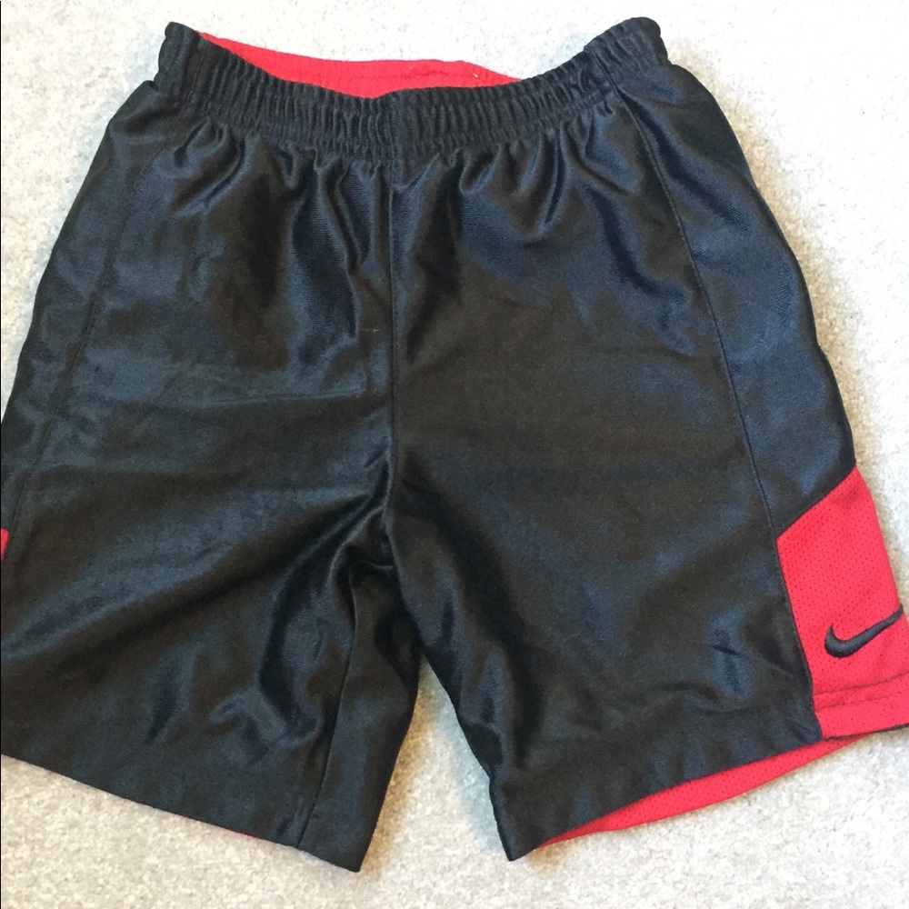 Boys Nike mesh shorts